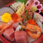 弥生寿し - ランチ 海鮮丼 ¥800(税別) 