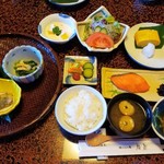 絵かきの宿 福泉 - 一泊10800円の朝食