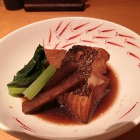 飯家くーた 銀座七丁目店 - 縁側とろとろのカレイ煮付け