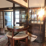 カフェ 坂の下 - 内観