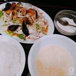 珉珉 - ランチＡ　豚しゃぶの中華風ソースかけ　杏仁豆腐、スープ、ご飯