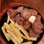 もつ焼き もつ鍋 亀戸 京もつ - ハラミステーキ