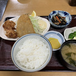 Ichina - アジフライと唐揚げの定食