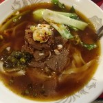 台南担仔麺 - 牛肉麺1000円