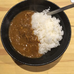 中も津屋 - すじもつカレーご飯大盛り