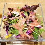 自然派中華 クイジン - 季節の麺セット　ホタルイカと菜の花､桜麺の和えそば　自家製ドレッシングサラダ 紅くるり大根のドレッシング