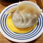 自然派中華 クイジン - 季節の麺セット　ホタルイカと菜の花､桜麺の和えそば　手造り点心 豚､海老､クレソンの水餃子 人参ソース　※海老はNGです