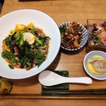 自然派中華 クイジン - 季節の麺セット　ホタルイカと菜の花､桜麺の和えそば