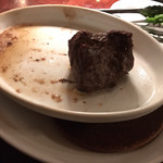 カルネジーオ イースト - 