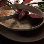 カルネジーオ イースト - 