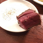 カルネジーオ イースト - 