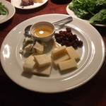 カルネジーオ イースト - 