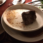 カルネジーオ イースト - 