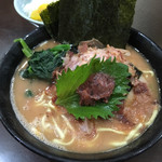 ラーメン 杉田家 千葉祐光店 - 和風並