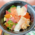 とと市場 海鮮フードコート - 海鮮丼