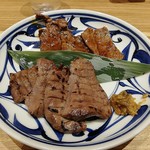 炙り牛たん万 - 