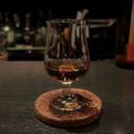 DEN - ローヤルサルート２１年(赤ボトル)