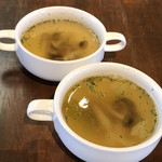 古民家dining BAR GOFUKU - ランチセットのスープ
            ちょっと塩分強いかな？
