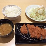 Katsu toki - 国産厚切りとんかつ定食 1.680円税抜