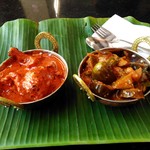 Gayatri Restaurant - チキンカレー、ナスの総菜
