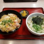 金比羅うどん - 親子丼セットです。(2019年6月)