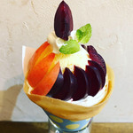 クレープリー チロル - 奄美大島のすもも2種盛り¥1400