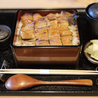 炭焼鰻 寝床 福島店 - 元祖関西風うな重