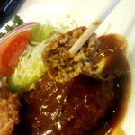 キッチンスズキ - 洋風ハンバーグ目玉焼き添え、海老フライ、カキフライ