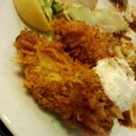 キッチンスズキ - 洋風ハンバーグ目玉焼き添え、海老フライ、カキフライ