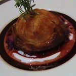 ビストロ ダイア - 山ウズラ、山鳩、青首鴨のミンチのパイ包焼き　トリュフ入りソース