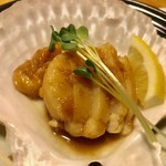 酒肴 新屋敷 - 焼き物は肉厚の帆立貝は旨味が濃厚でついついお酒が進んじゃう