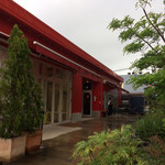 カフェドアンダニエルズ - 一見カフェと思えない外観