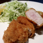 イワナガ食堂 - 鹿児島県産六白黒豚ロース肉とんかつ