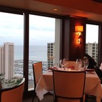 THE Signature PRIME STEAK & SEAFOOD - アラモアナビーチが一望できます＾＾♪ここからサンセットを♪