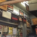 ラーメン二郎 - 店内