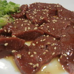 かどやホルモン店 - 麗しの生ギモ