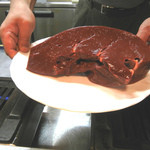 かどやホルモン店 - 生ギモの塊　もう逢えなくなるのね。。。