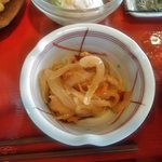 盛岡月が丘食堂 - 鶏皮の和え物