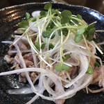 鉄鍋餃子 哲平 - 地鶏たたき