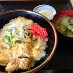 味利食堂 - カツ丼　680円