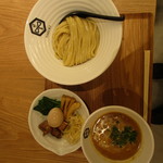 Menya Tasuki - たすき流つけ麺全部のせ