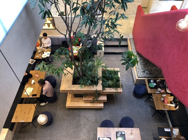 フラット ホワイト コーヒー ファクトリー 荒井