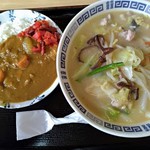 えのき - 料理写真:味噌タンメンとミニカレー６５０円