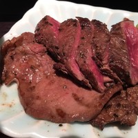 赤坂 金舌 - 牛さがりとタンの炭火焼き