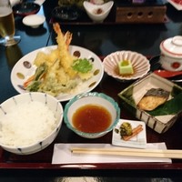 日本料理 華厳 - 