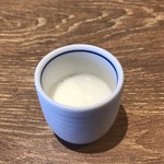 やみつきホルモン利久 - 食後のヨーグルトドリンク