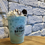 BRYANT COFFEE - 《チョコミントミルク》594円（税込）