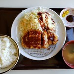 とんかつ 讃ぶた - 大麦仕上げロースかつ定食600円