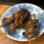 うなぎ 丸富 - 左から、えり焼、きも焼、あたま焼