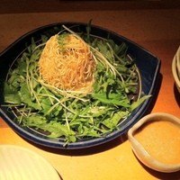 石塀小路豆ちゃ 京都 - 湯葉とお豆腐サラダ仕立て￥893.-